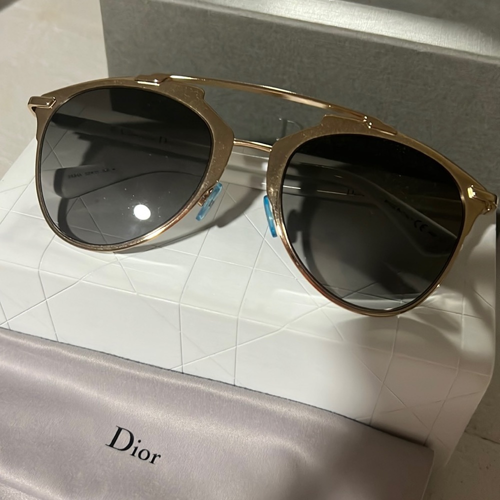 Dior Aviator style sunnies! Authentic with original packaging
